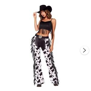 X-Large cow print chaps. I bought online and never worn. They are in good shape!